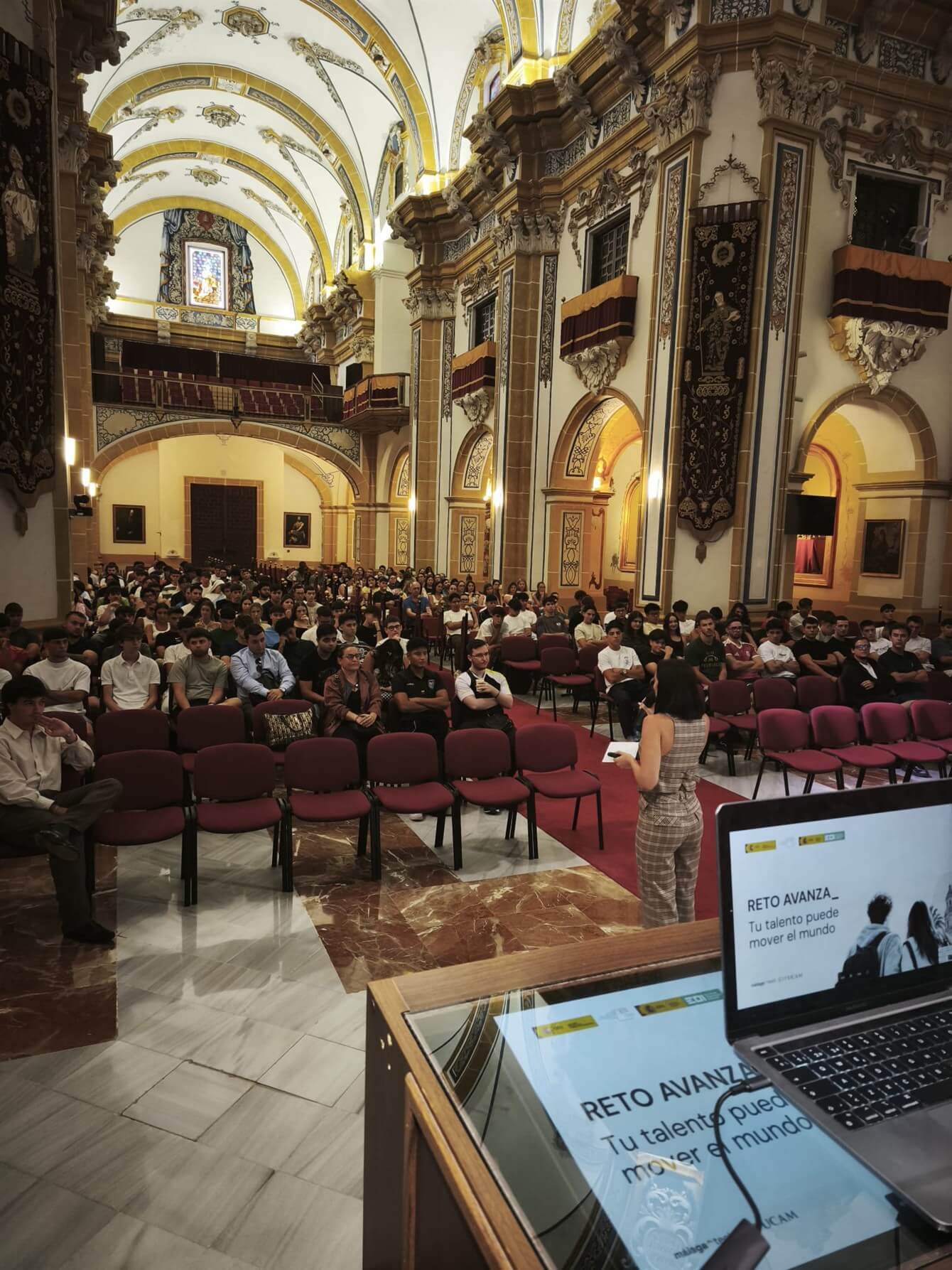 Una iniciativa de CRN Marketing